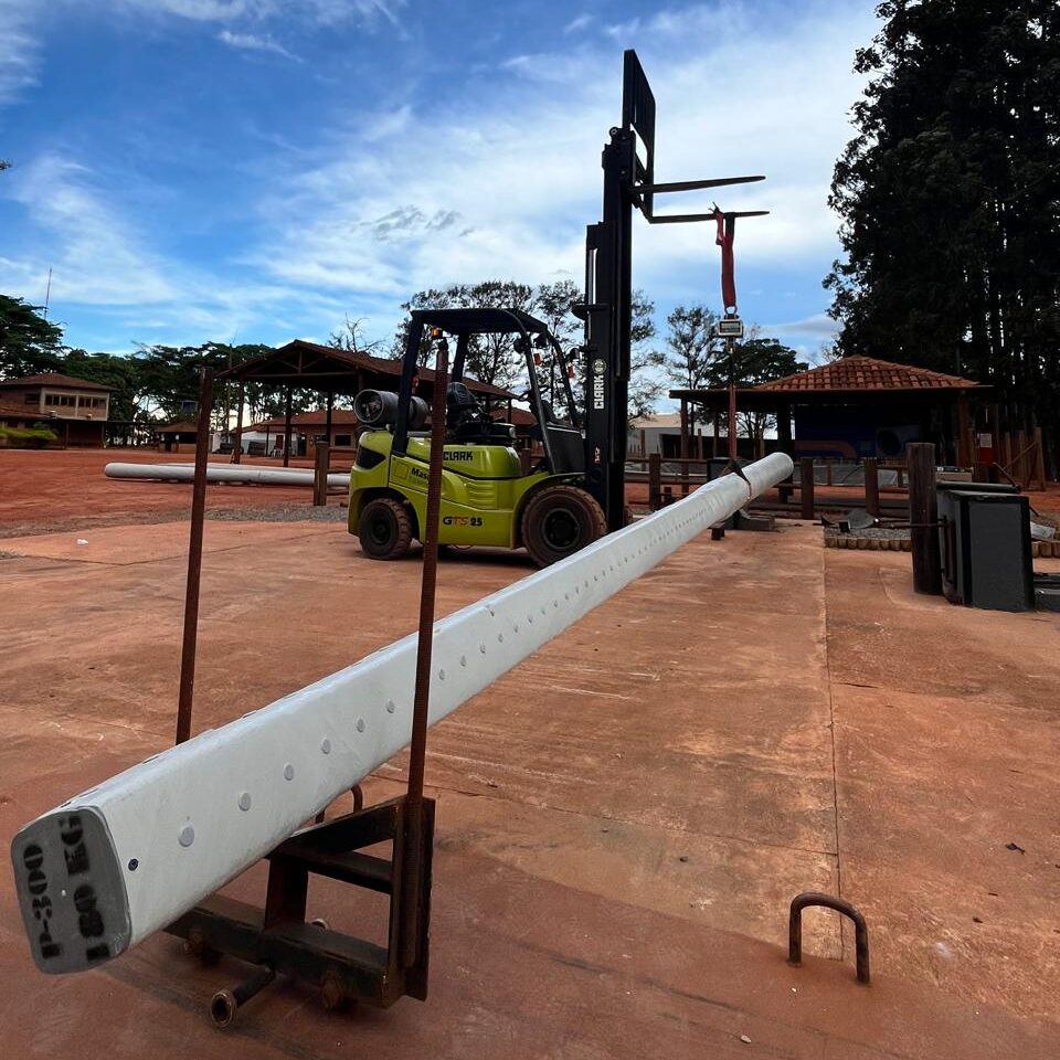 POSTE QUADADRO